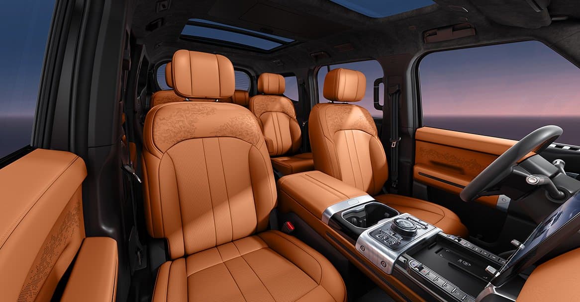 JETOUR G700 — гар боловсруулалттай арьсан урд суудал