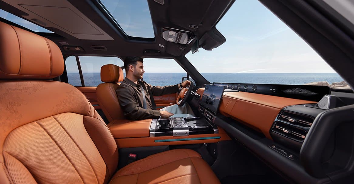 JETOUR G700 — давхар дижитал дэлгэц ба панорам дээвэр